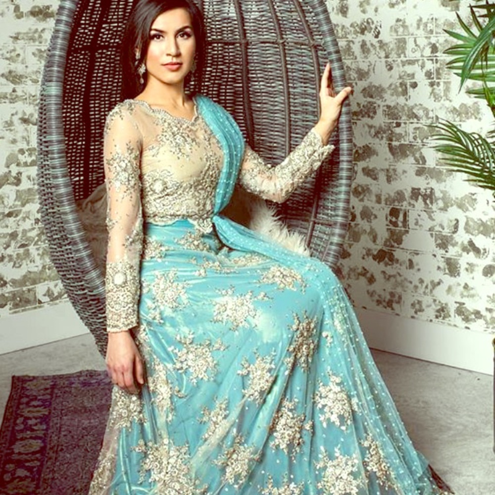 Gorgeous Pakistani / Indian Gown With Dupatta 😍